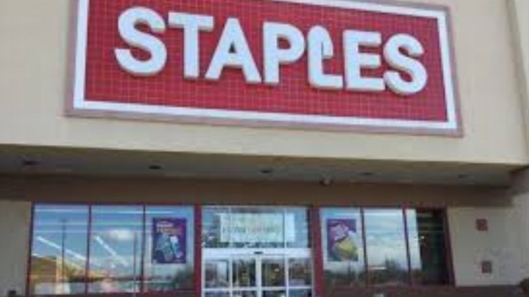 Is Staples Open Labor Day